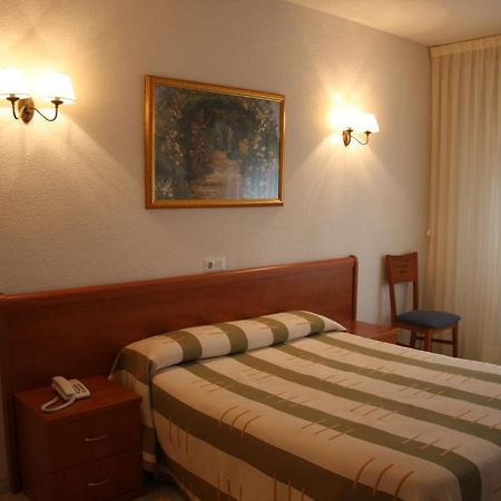 Hotel Alameda Alba De Tormes Εξωτερικό φωτογραφία