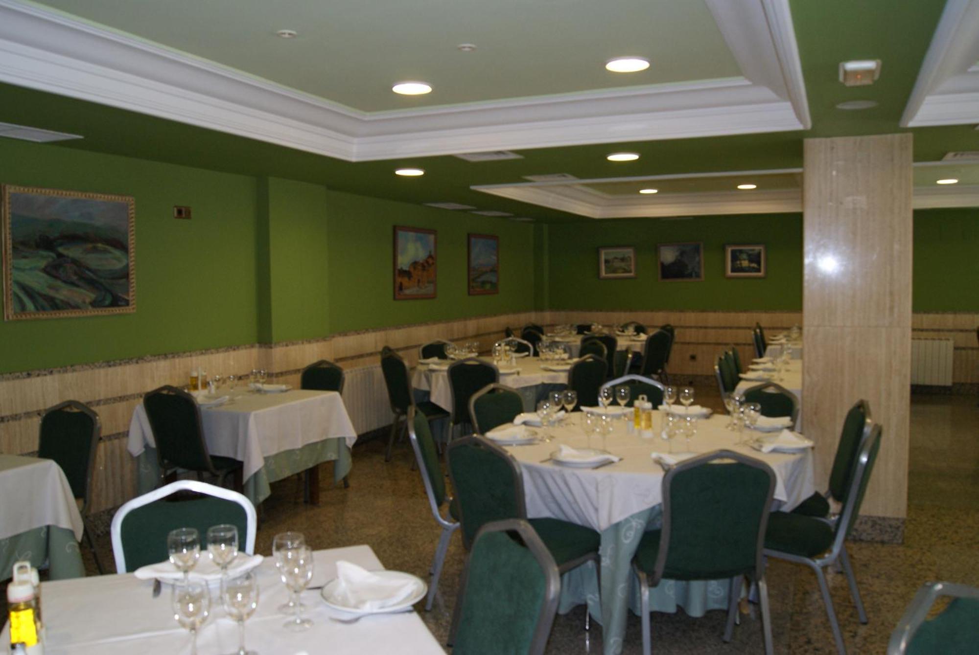 Hotel Alameda Alba De Tormes Εξωτερικό φωτογραφία