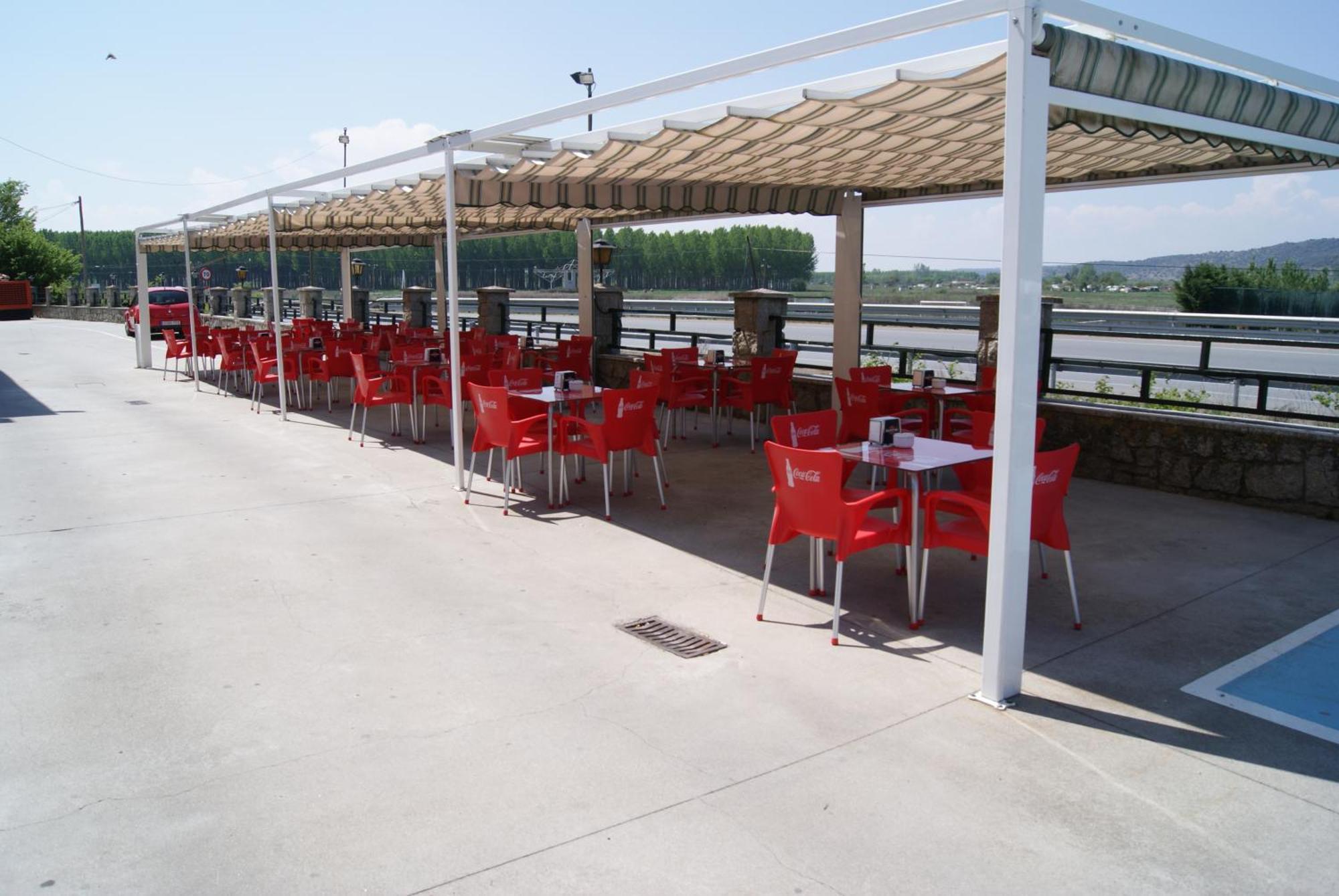 Hotel Alameda Alba De Tormes Εξωτερικό φωτογραφία