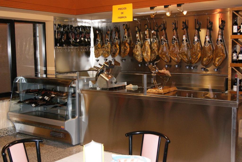Hotel Alameda Alba De Tormes Εξωτερικό φωτογραφία